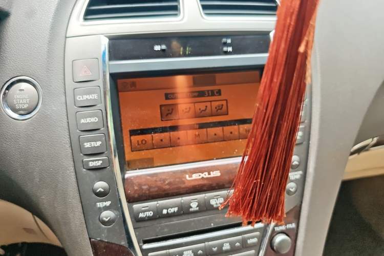 Used Lexus ES 2010 240 Luxury Edition Audio And AC Panel