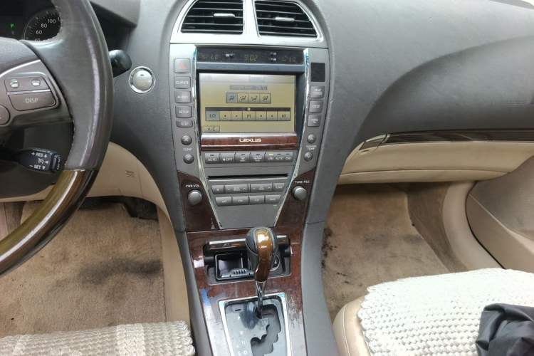 Used Lexus ES 2010 240 Luxury Edition Audio And AC Panel