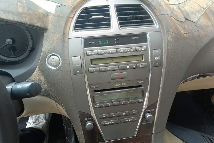 Used Lexus ES 2010 240 Elegant Edition Audio And AC Panel