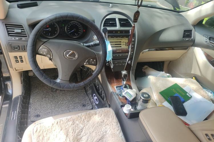 Used Lexus ES 2010 240 Luxury Edition Center Console