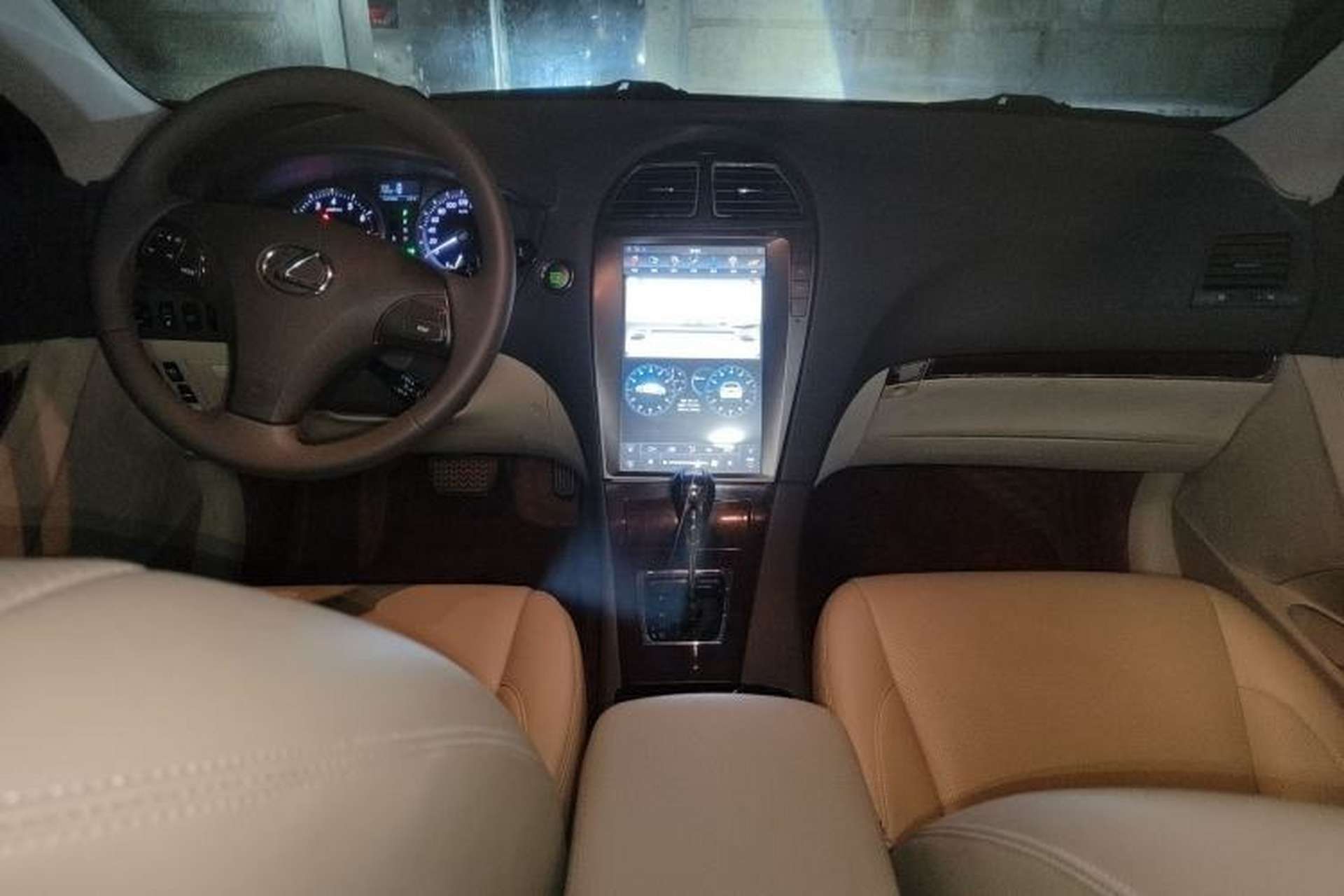 Used Lexus ES 2010 240 Elegant Edition Center Console