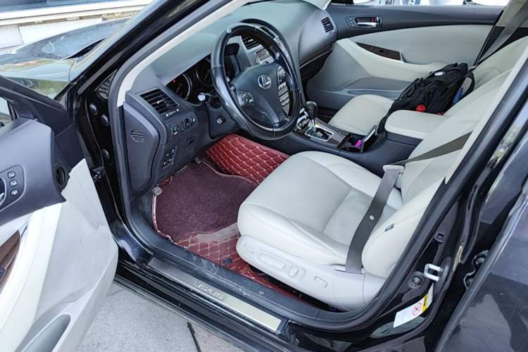Used Lexus ES 2010 240 Luxury Edition Driver Seat