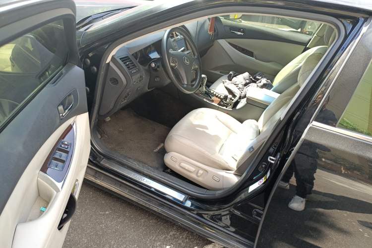 Used Lexus ES 2010 240 Elegant Edition Driver Seat