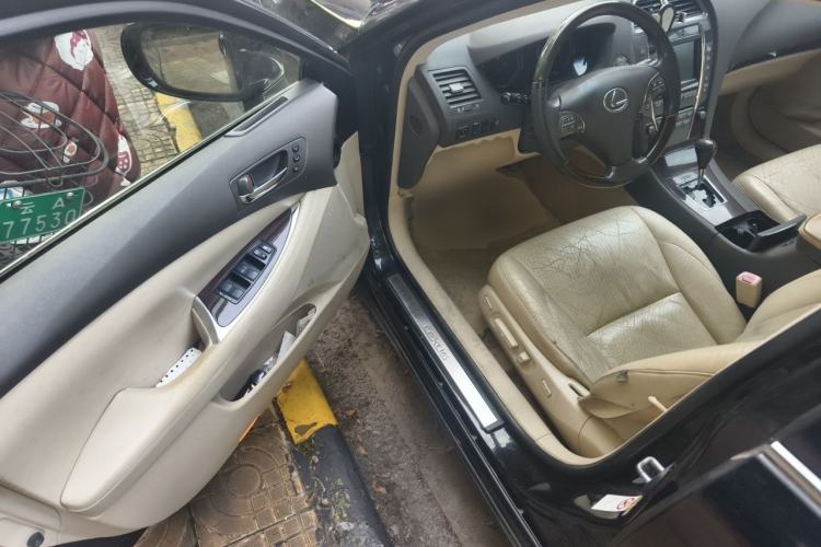 Used Lexus ES 2010 240 Luxury Edition Driver Seat