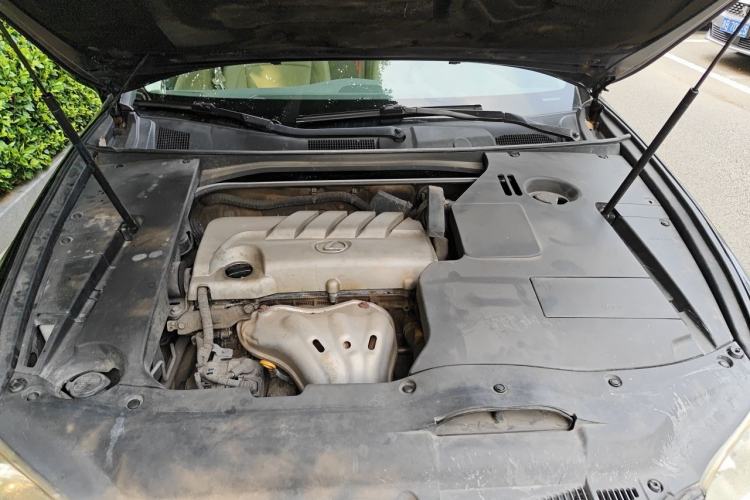 Used Lexus ES 2010 240 Elegant Edition Engine Bay