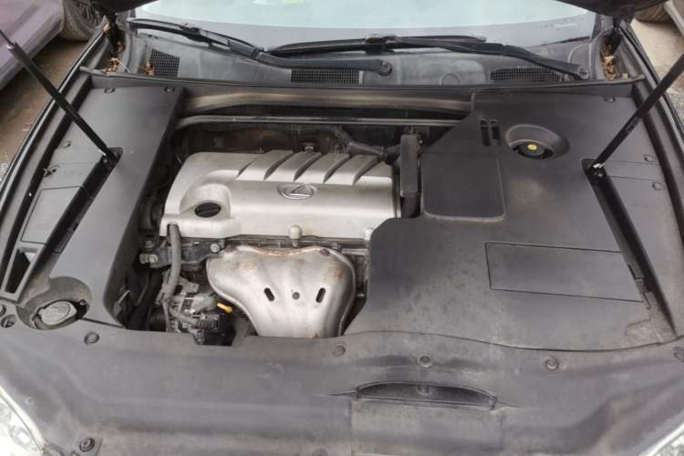 Used Lexus ES 2010 240 Elegant Edition Engine Bay