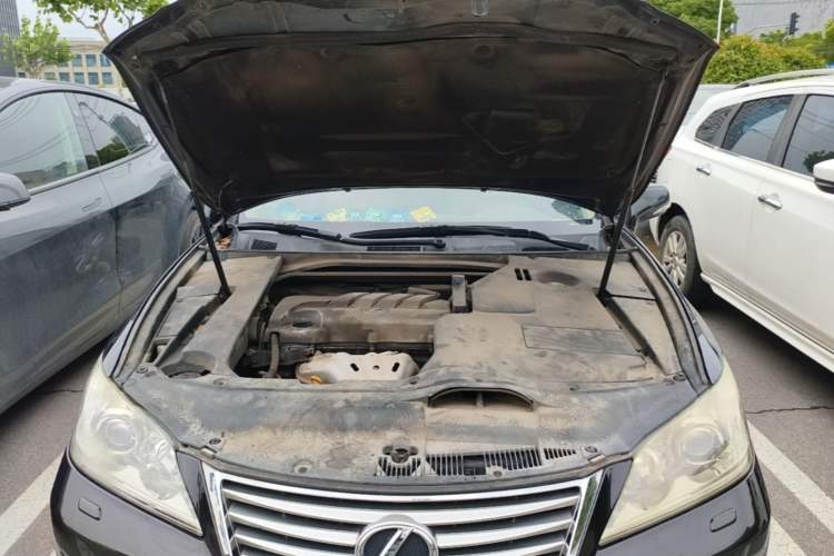 Used Lexus ES 2010 240 Elegant Edition Engine Bay