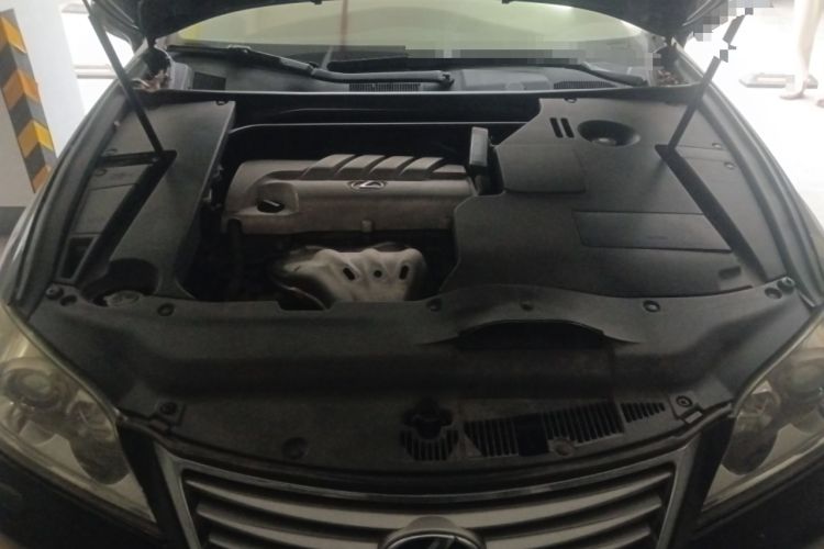 Used Lexus ES 2010 240 Elegant Edition Engine Bay