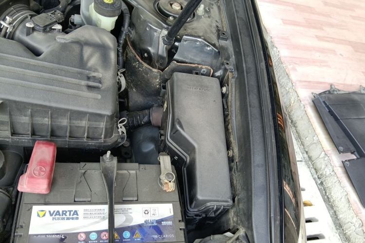 Used Lexus ES 2010 350 Elegant Edition Engine Bay Left