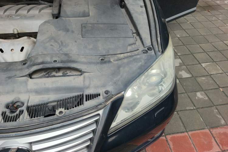 Used Lexus ES 2010 240 Luxury Edition Engine Bay Left
