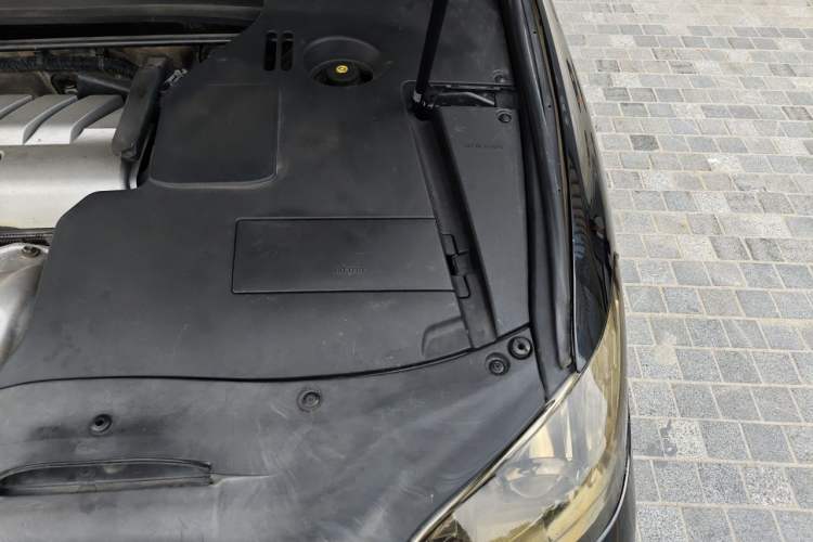 Used Lexus ES 2010 240 Elegant Edition Engine Bay Left