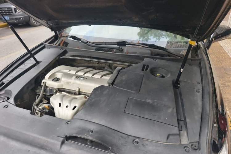 Used Lexus ES 2010 240 Luxury Edition Engine Bay