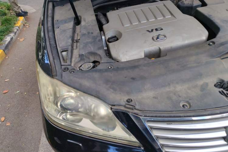 Used Lexus ES 2010 350 Elegant Edition Engine Bay Right
