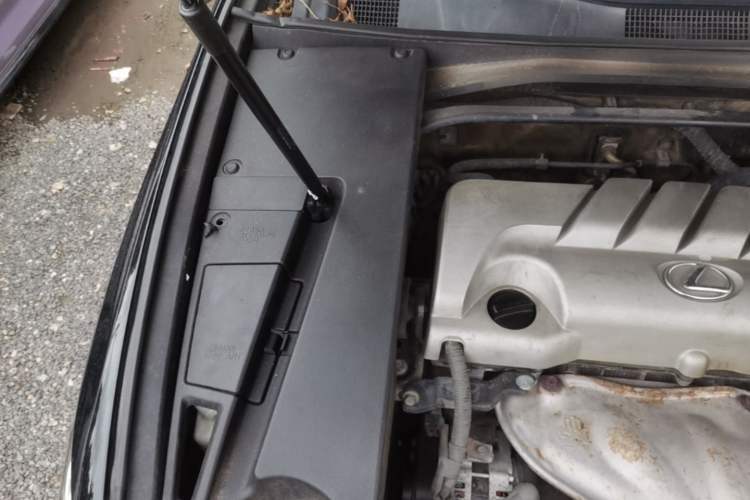Used Lexus ES 2010 240 Elegant Edition Engine Bay Right