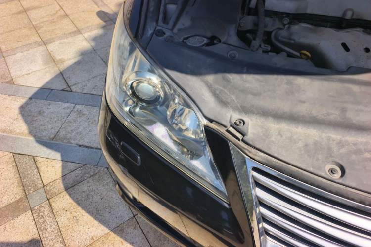 Used Lexus ES 2010 240 Elegant Edition Engine Bay Right
