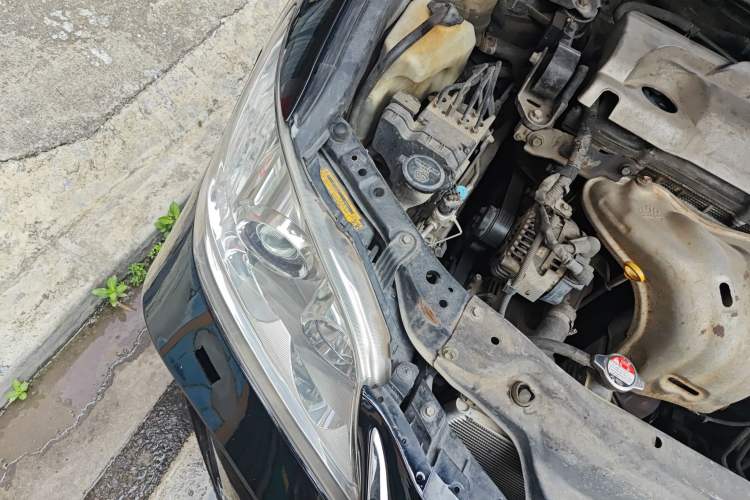 Used Lexus ES 2010 240 Elegant Edition Engine Bay Right