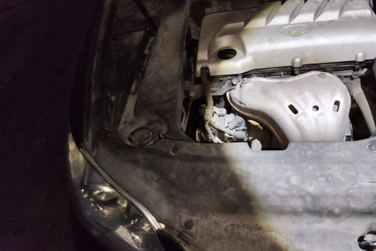 Used Lexus ES 2010 240 Elegant Edition Engine Bay Right