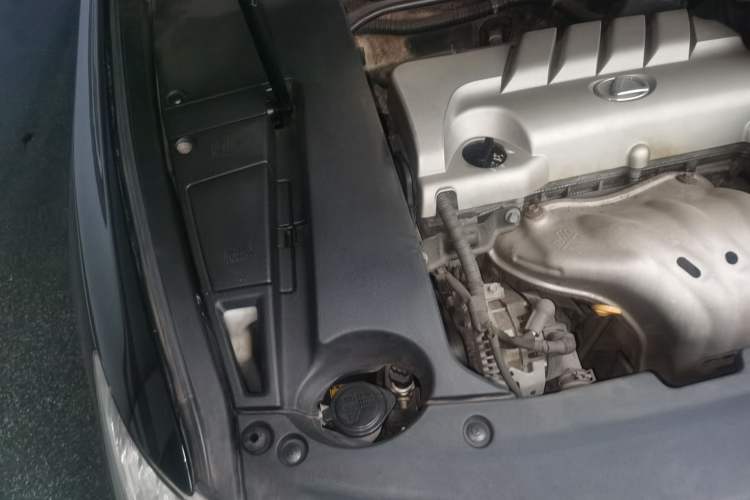 Used Lexus ES 2010 240 Elegant Edition Engine Bay Right
