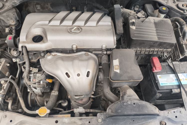 Used Lexus ES 2010 240 Elegant Edition Engine Bay