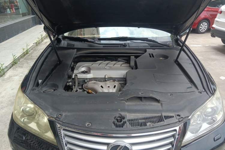 Used Lexus ES 2010 240 Elegant Edition Engine Bay