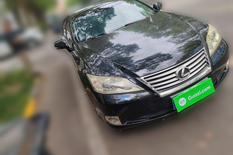 Used Lexus ES 2010 350 Elegant Edition Front Right 45 Deg