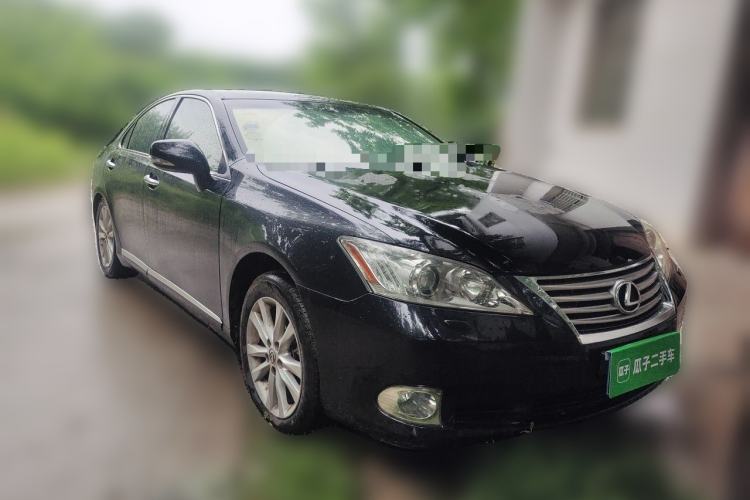 Used Lexus ES 2010 240 Elegant Edition Front Right 45 Deg