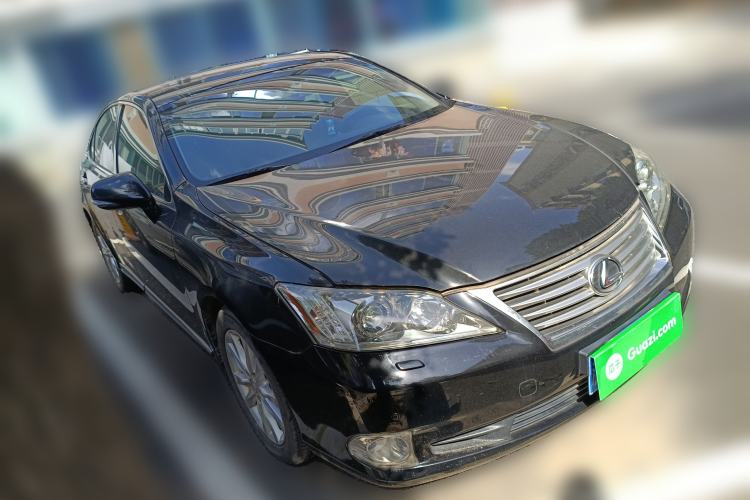 Used Lexus ES 2010 240 Elegant Edition Front Right 45 Deg