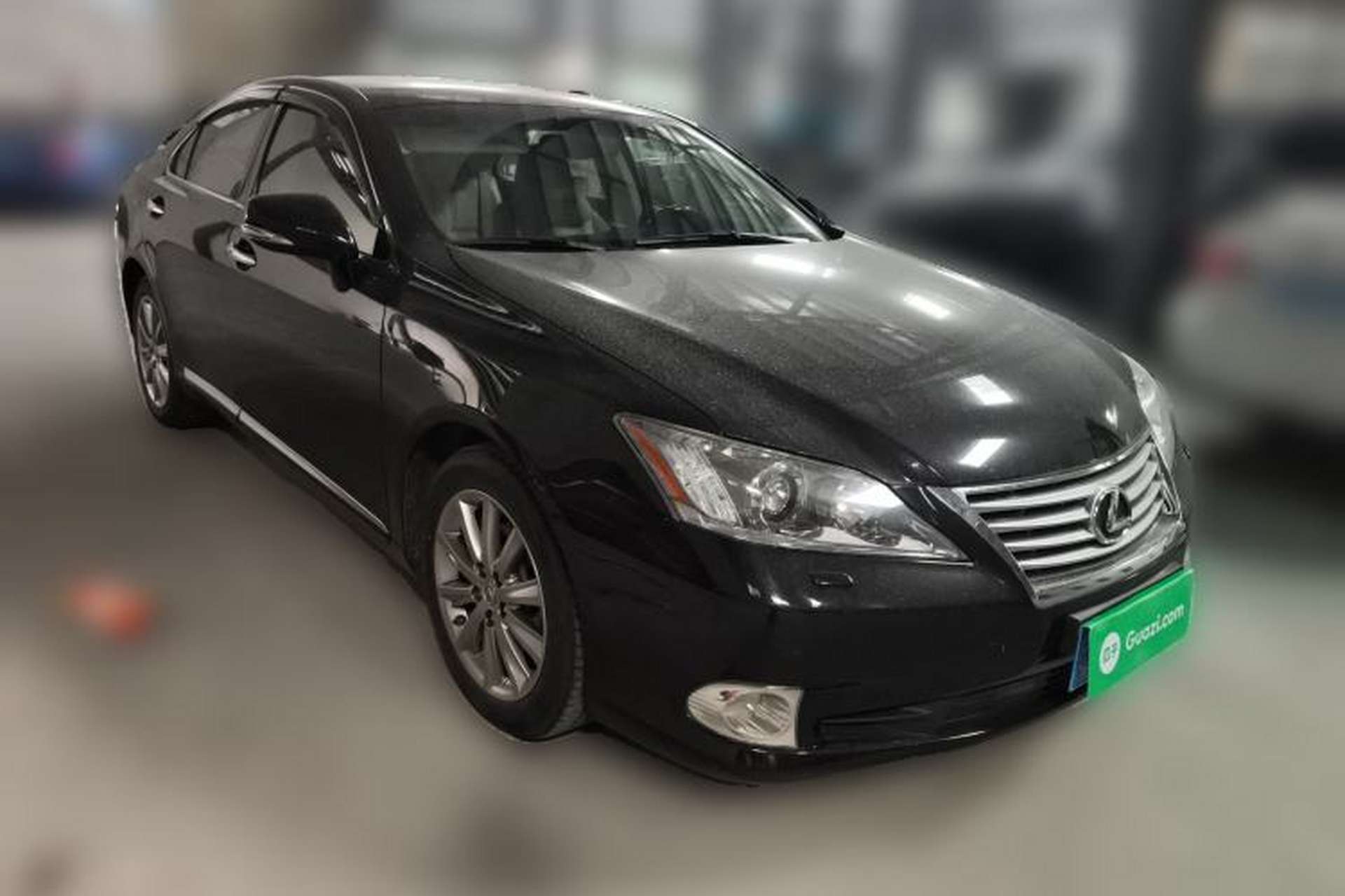 Used Lexus ES 2010 240 Luxury Edition Front Right 45 Deg
