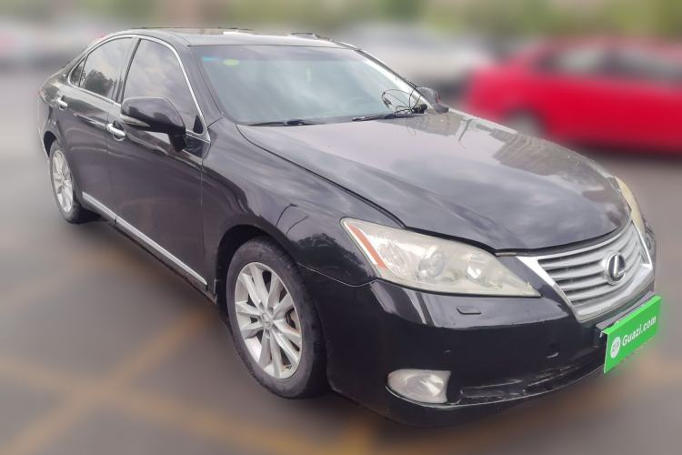 Used Lexus ES 2010 240 Elegant Edition Front Right 45 Deg