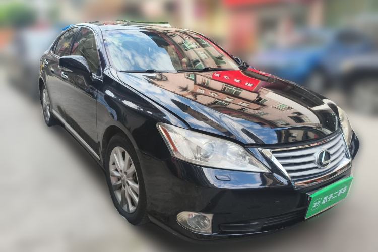 Used Lexus ES 2010 240 Elegant Edition Front Right 45 Deg