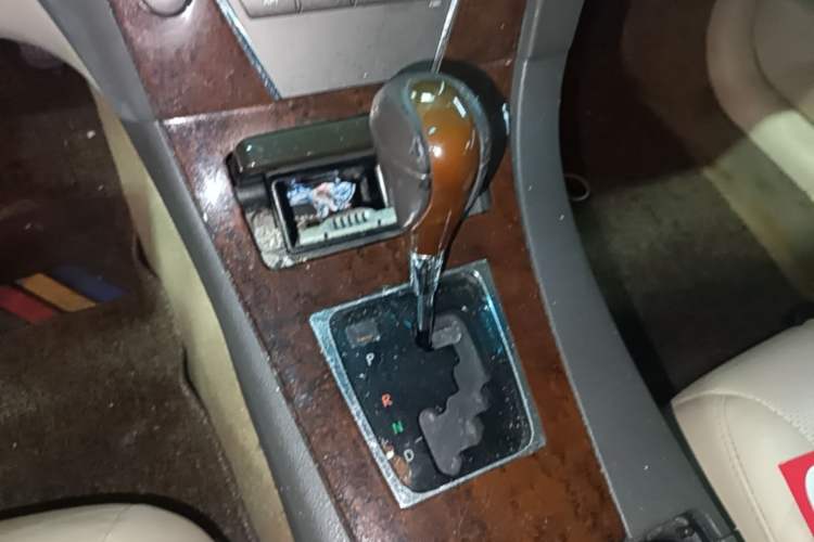 Used Lexus ES 2010 240 Luxury Edition Gear Lever