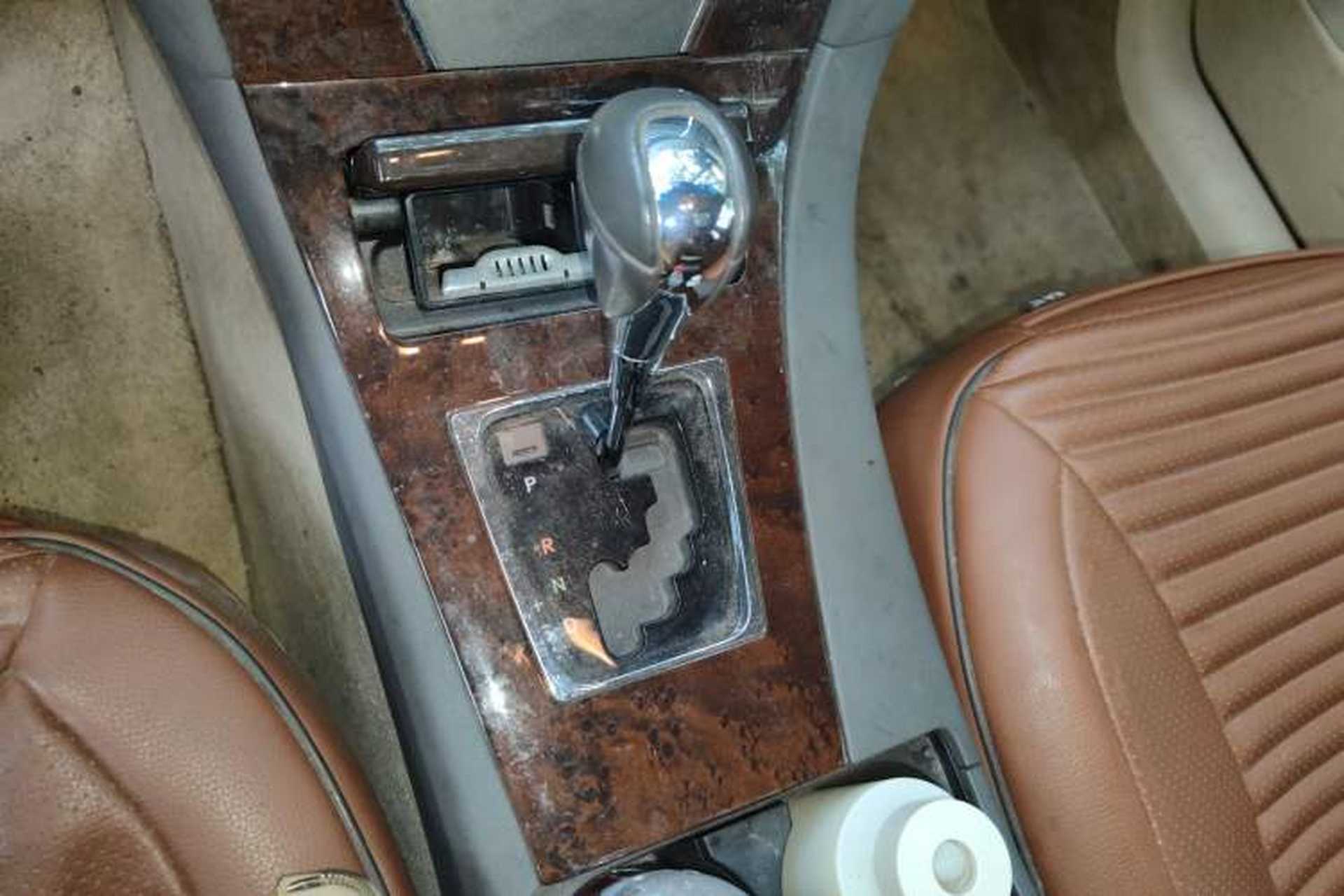 Used Lexus ES 2010 240 Elegant Edition Gear Lever