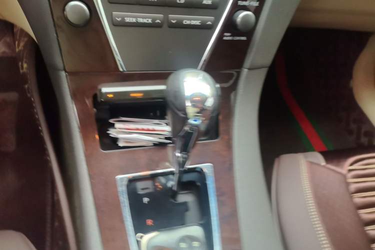 Used Lexus ES 2010 240 Elegant Edition Gear Lever