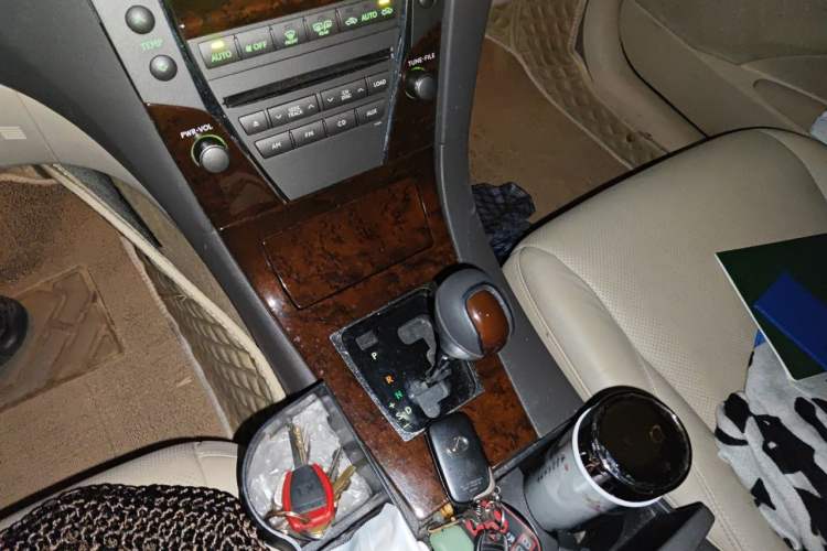 Used Lexus ES 2010 240 Luxury Edition Gear Lever