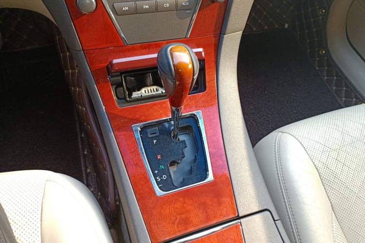 Used Lexus ES 2010 350 Elegant Edition Gear Lever