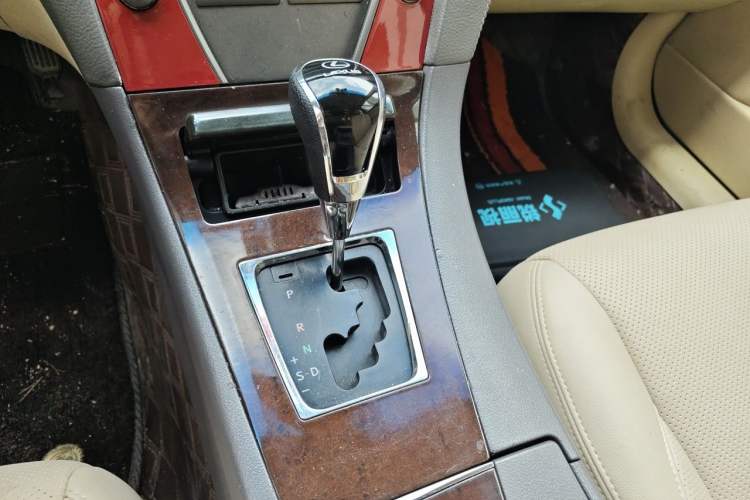 Used Lexus ES 2010 240 Elegant Edition Gear Lever