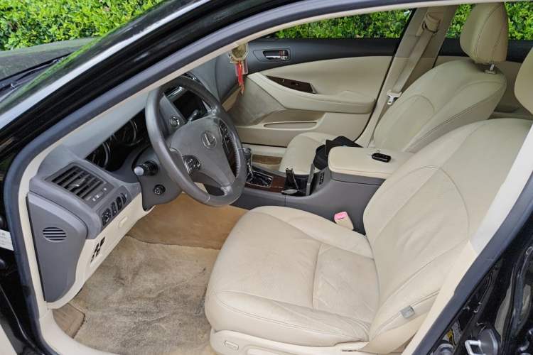Used Lexus ES 2010 240 Elegant Edition Left Front Seat