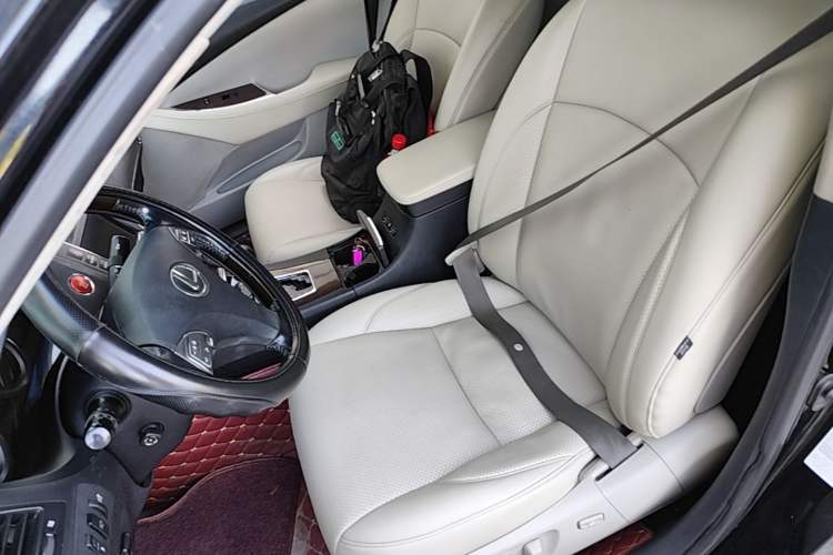 Used Lexus ES 2010 240 Luxury Edition Left Front Seat