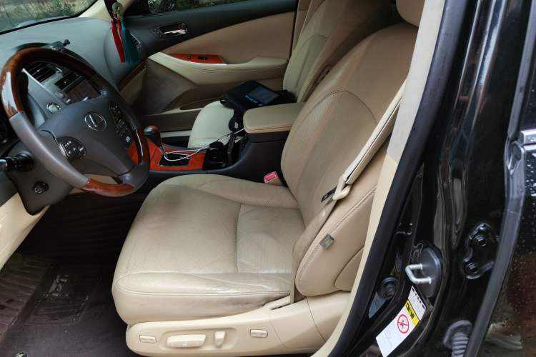 Used Lexus ES 2010 240 Luxury Edition Left Front Seat