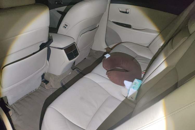 Used Lexus ES 2010 240 Luxury Edition Left Rear Seat