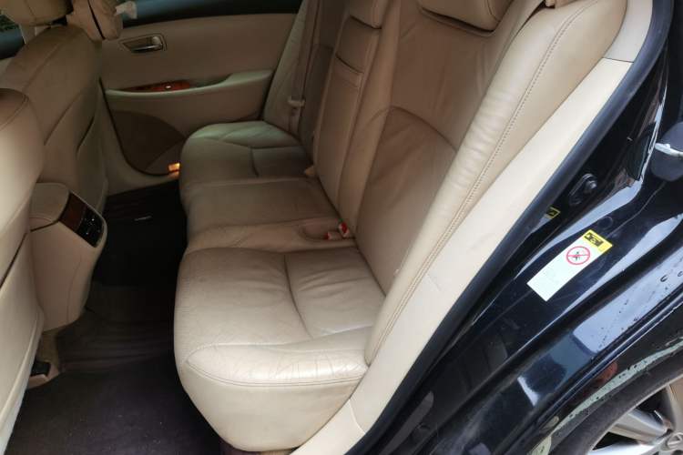Used Lexus ES 2010 240 Luxury Edition Left Rear Seat