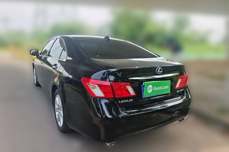 Used Lexus ES 2010 350 Elegant Edition Rear Left 45 Deg