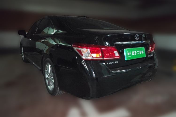 Used Lexus ES 2010 240 Luxury Edition Rear Left 45 Deg