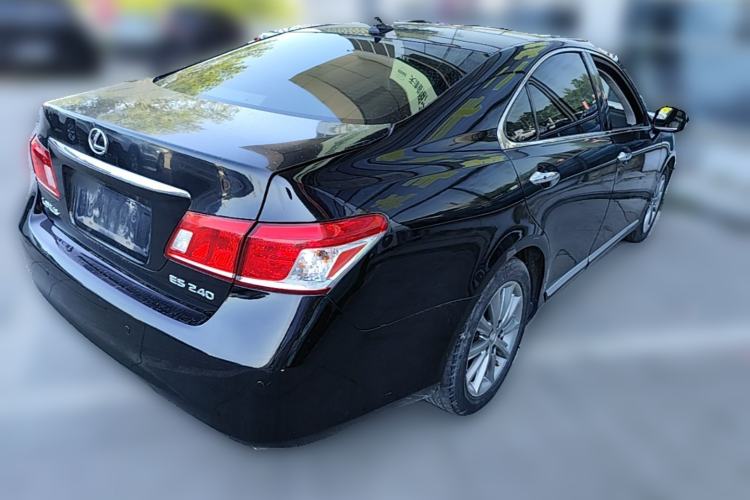 Used Lexus ES 2010 240 Luxury Edition Rear Right 45 Deg