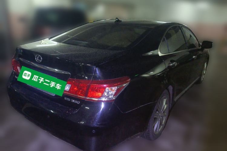 Used Lexus ES 2010 240 Luxury Edition Rear Right 45 Deg