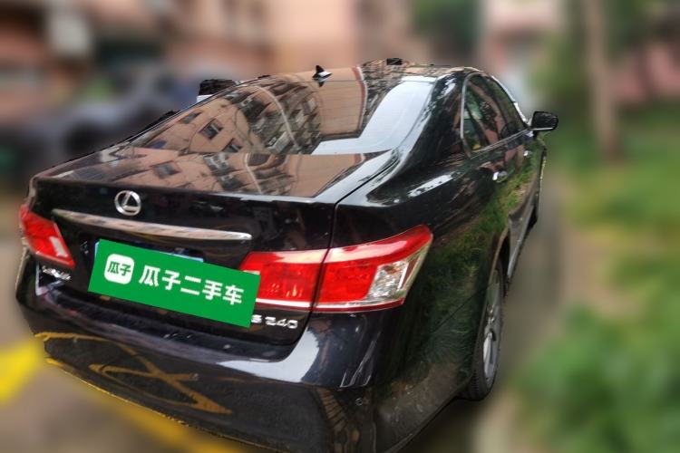 Used Lexus ES 2010 240 Luxury Edition Rear Right 45 Deg