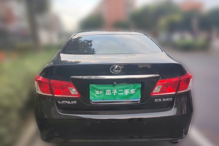 Used Lexus ES 2010 240 Elegant Edition Rear
