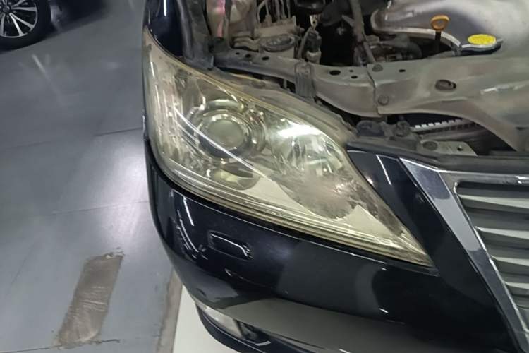 Used Lexus ES 2010 240 Luxury Edition Right Front Headlight