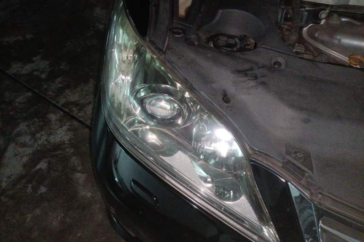 Used Lexus ES 2010 240 Luxury Edition Right Front Headlight