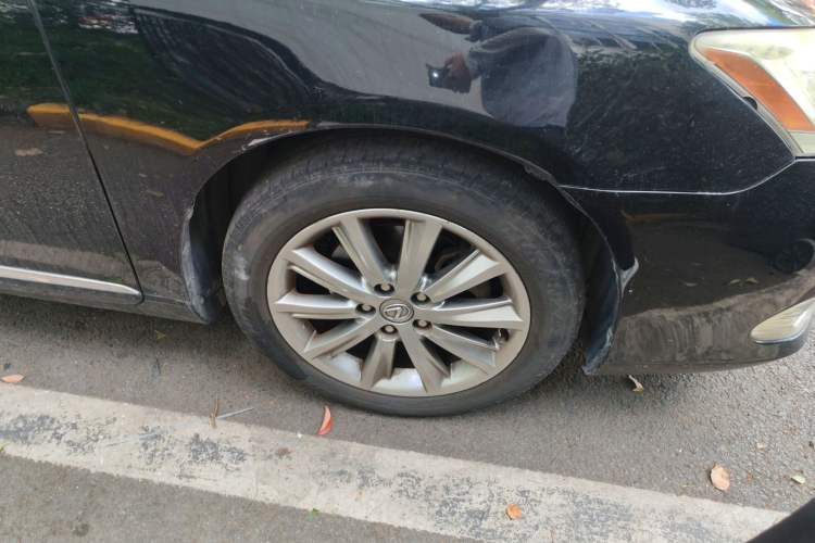 Used Lexus ES 2010 350 Elegant Edition Right Front Wheel Hub